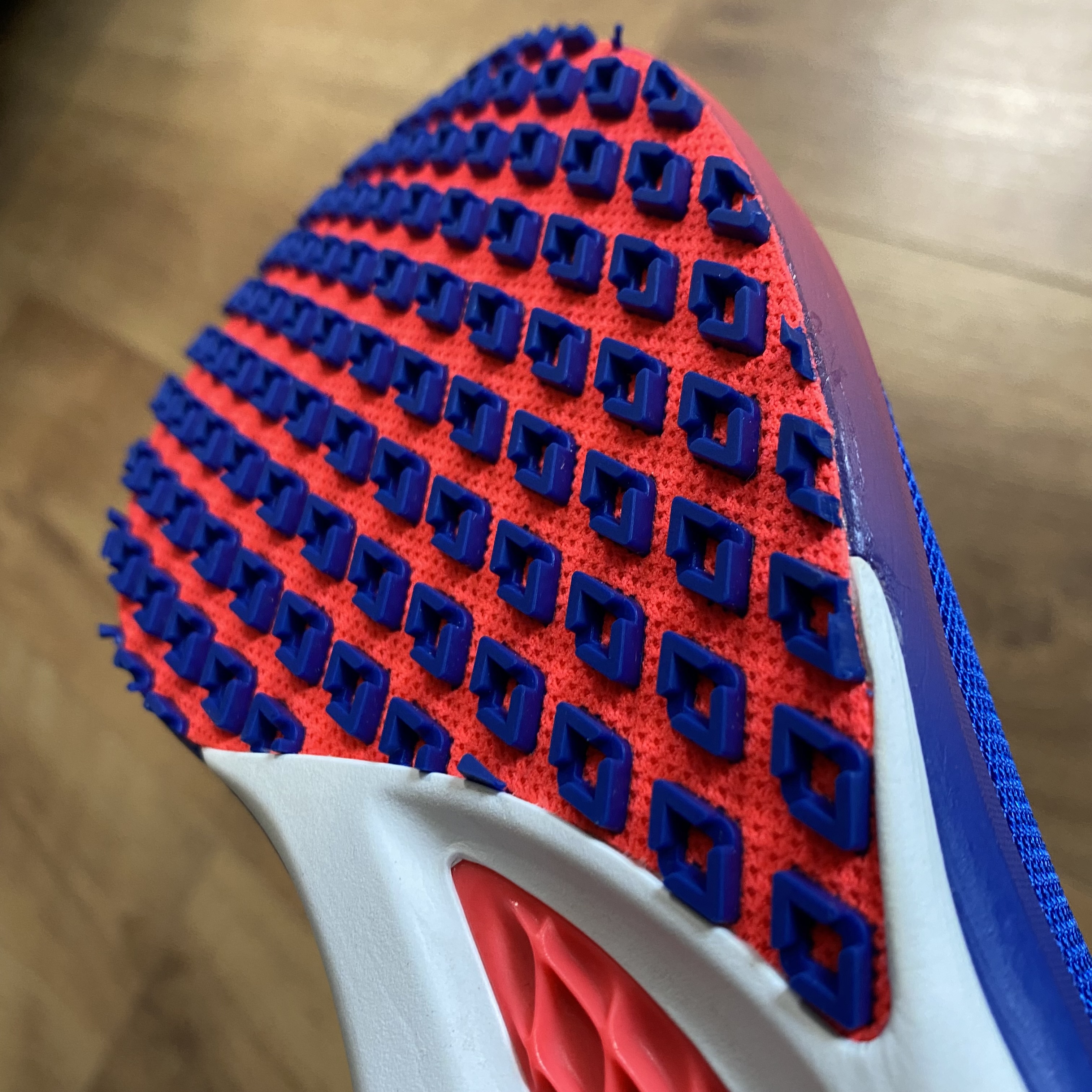 可能是我买的最后一双薄底跑鞋，Mizunowaveduel2