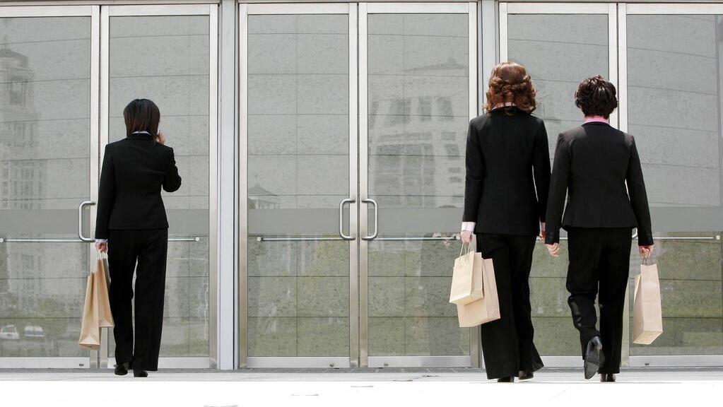 亲戚是势利眼该怎么处理,势利眼的亲戚让人寒心