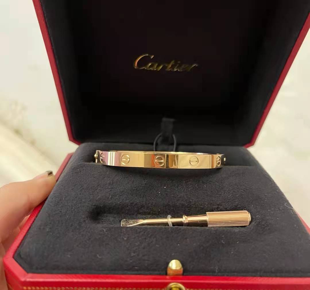 古法黄金手镯35克和40克区别大吗,40克古法金手镯价钱是多少