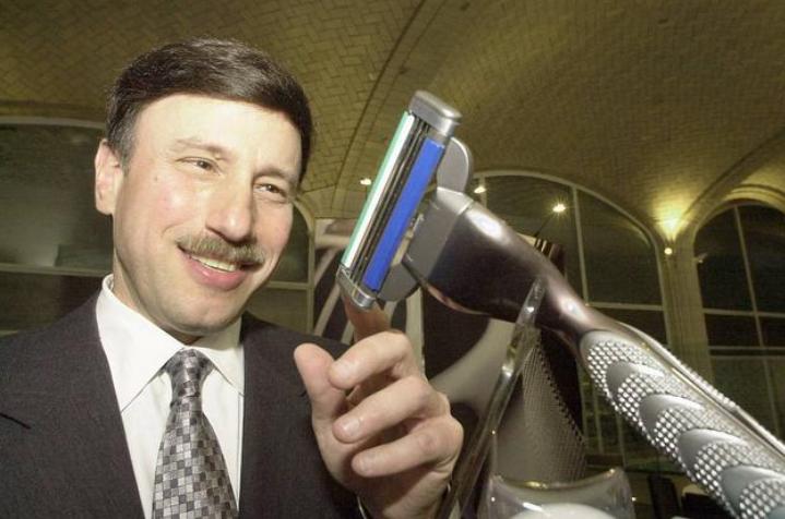 山寨是如何击垮正品的 (山寨和正品之争)