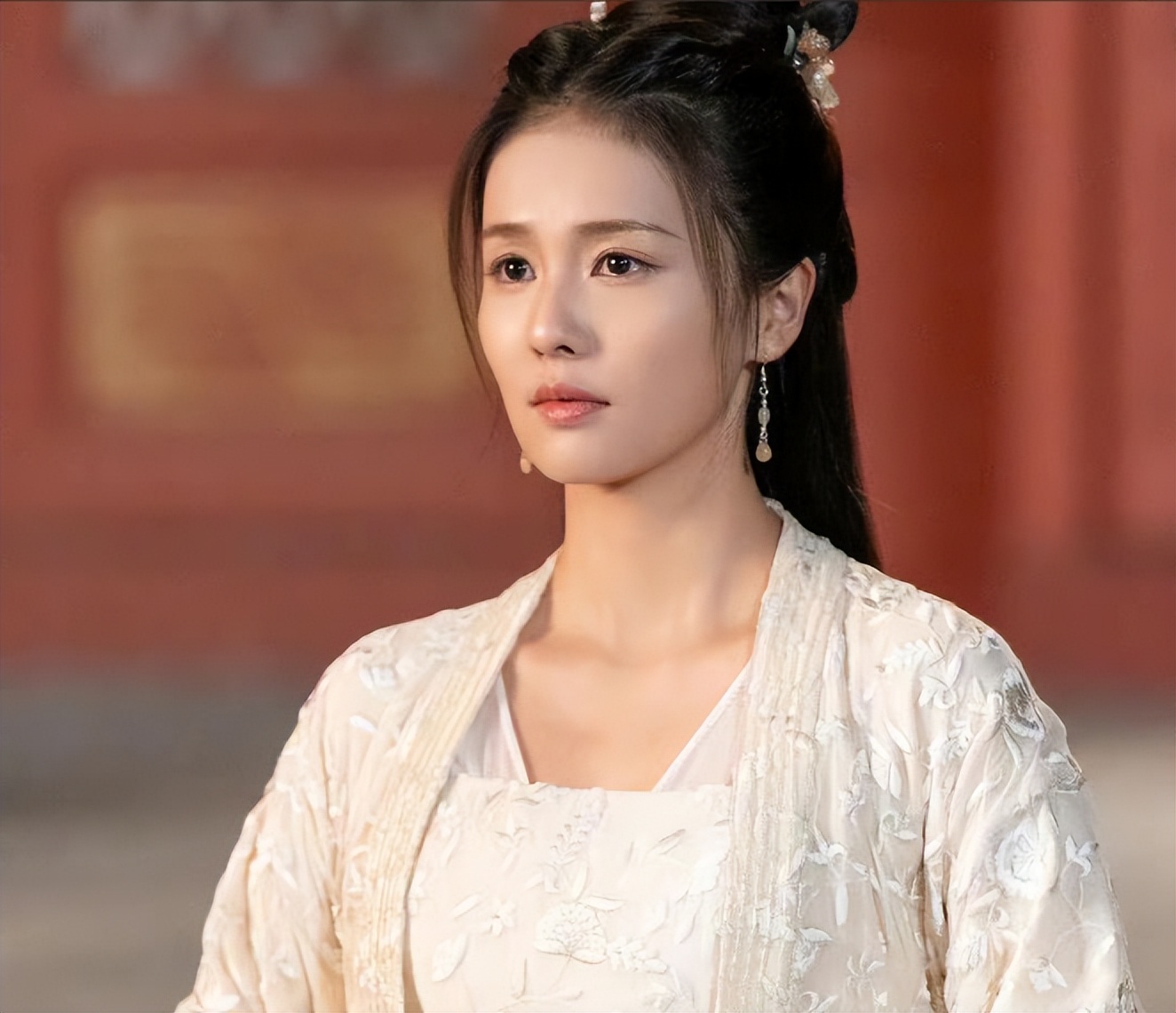 明星高考祝福翻车：白鹿算错分，林俊杰写错字，吉克隽逸写错考具