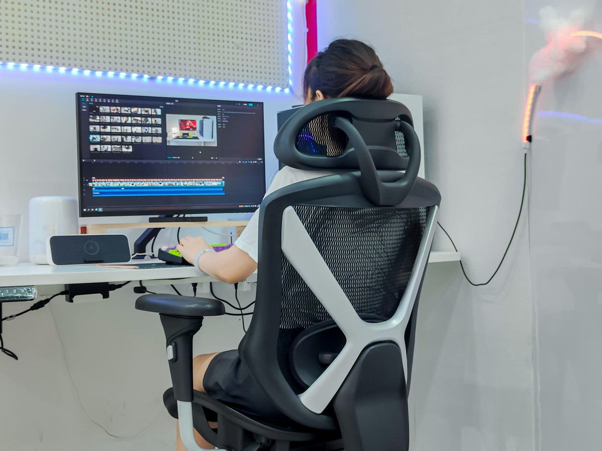 托稳老腰，舒适坐靠：UETOTO美式工学椅体验