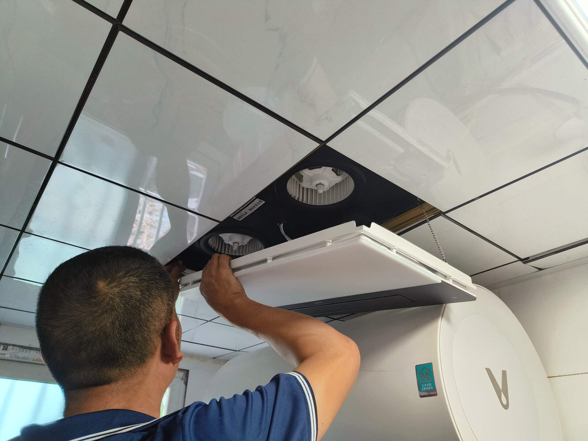 海尔智能浴霸t4u1,海尔智能风暖浴霸评测