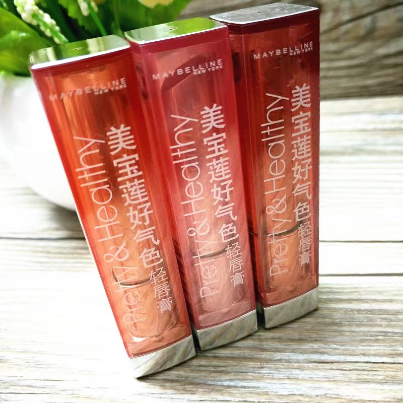 几款学生必备的化妆品,学生时代都用过哪些化妆品