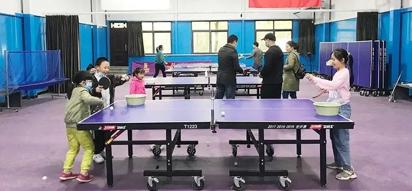 全民健身日健身盛宴点燃运动激情,周末公益养生课