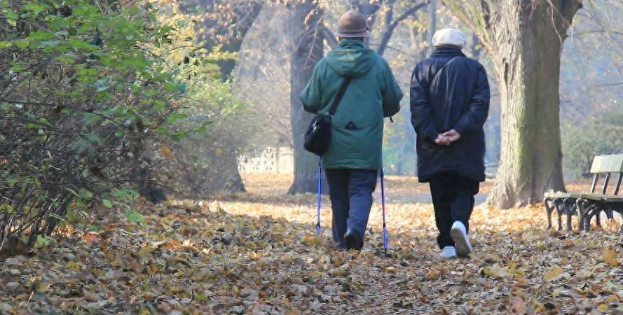 超细致的美甲教程一遍就能学会哦,教你做美甲一学就会超级简单