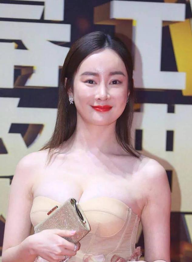 因整容毁掉前途的女星,整容改命的五位明星