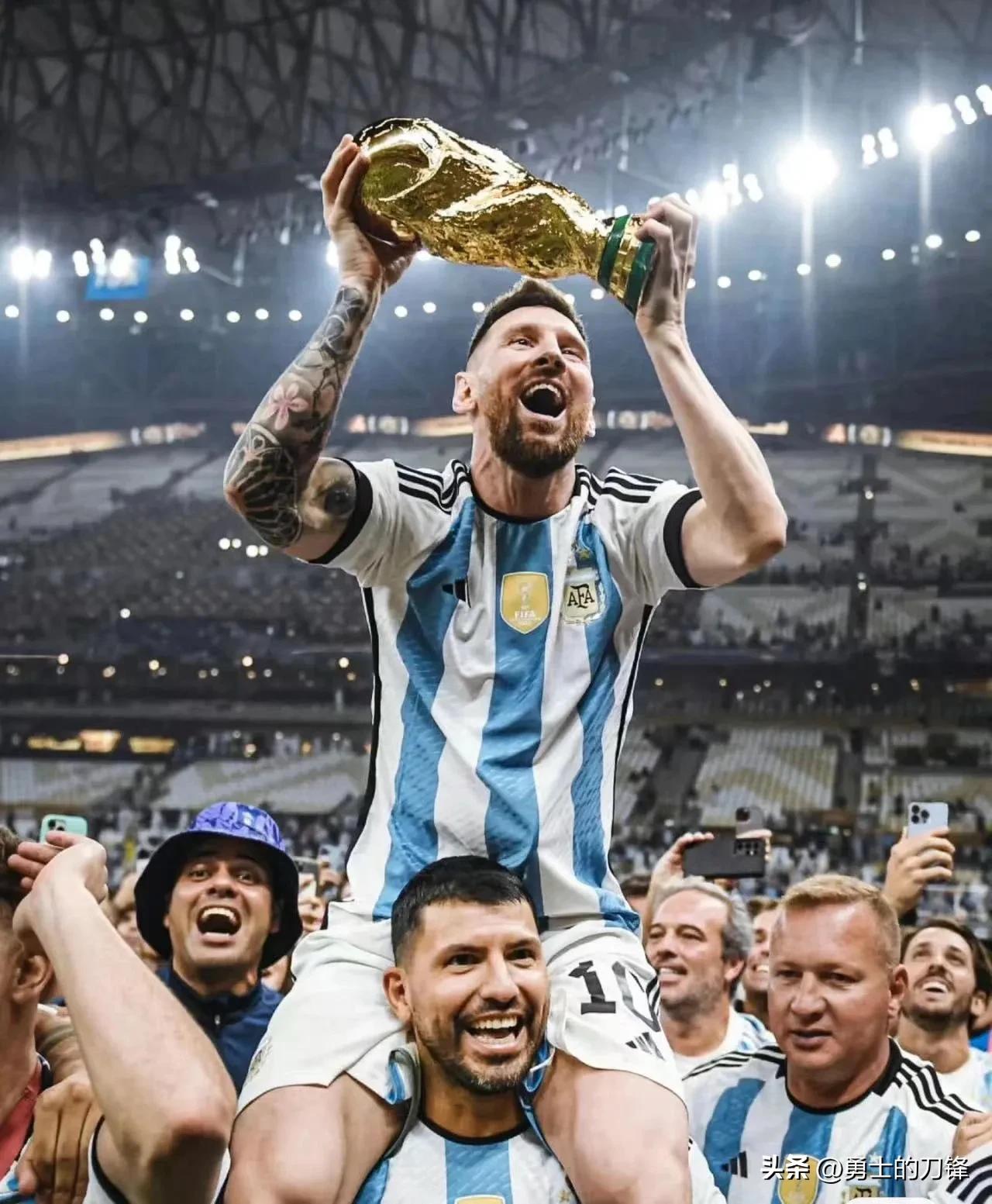 梅西的童话,梅西的简短故事300字