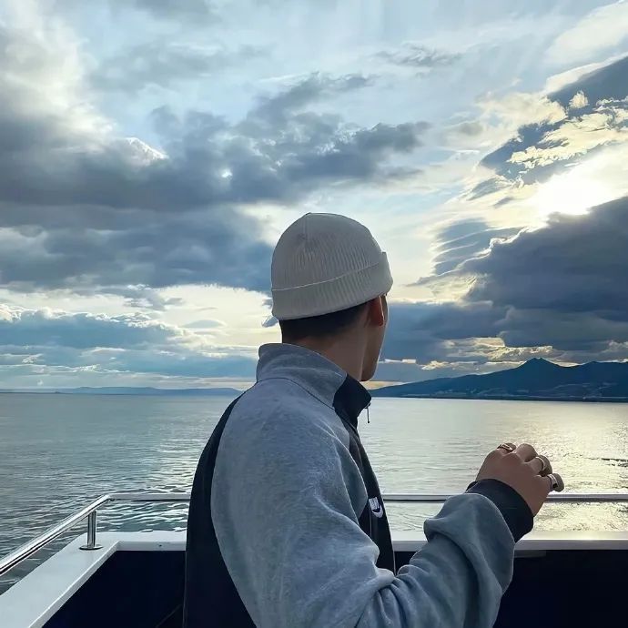 头像：日常简单好看的微信头像QQ