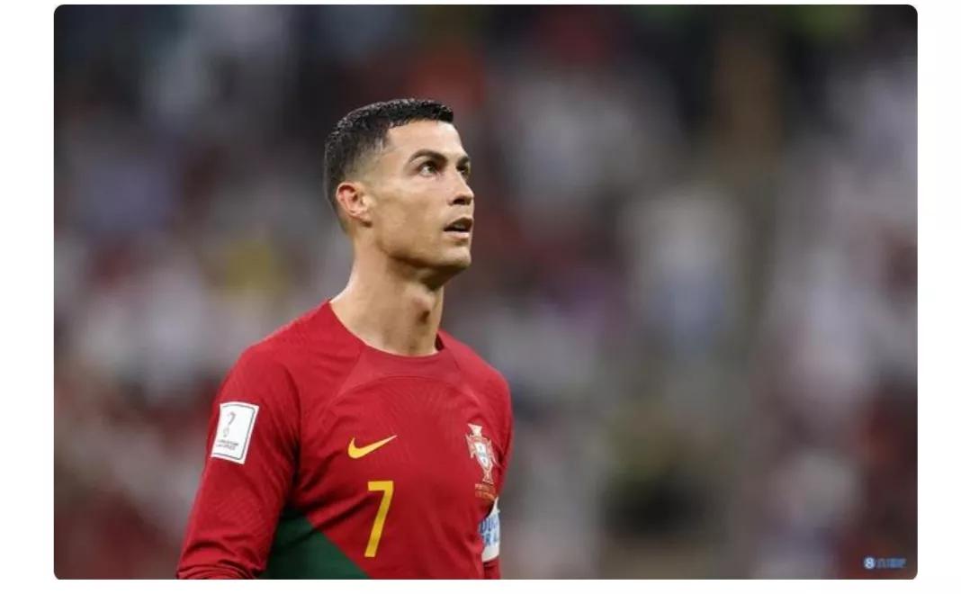 英格兰英雄凯恩射飞点球，法国佬趁机抢四，欲乘非洲骏马去争冠