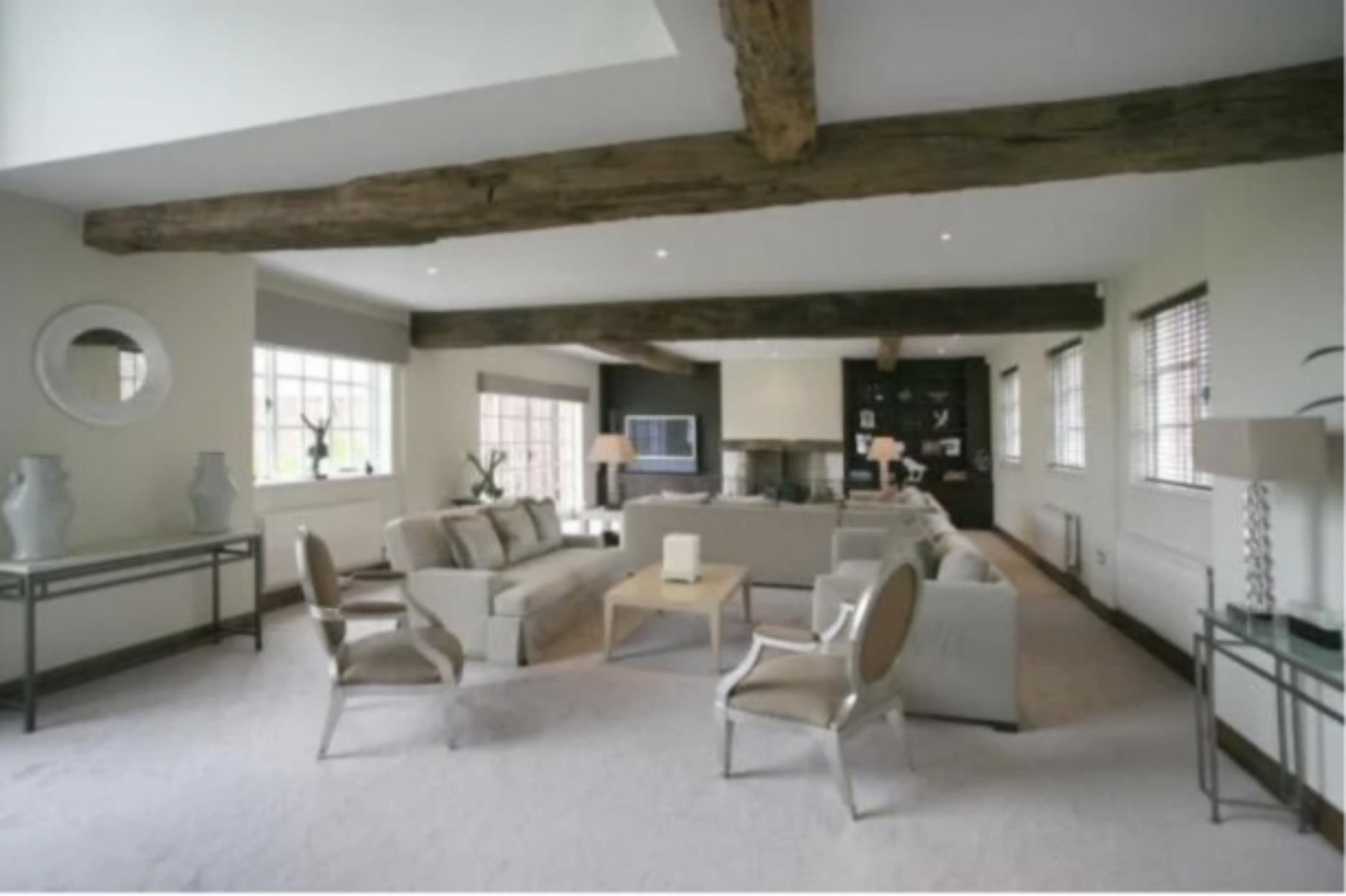 贝克汉姆和c罗谁有钱,贝克汉姆和c罗谁商业价值大