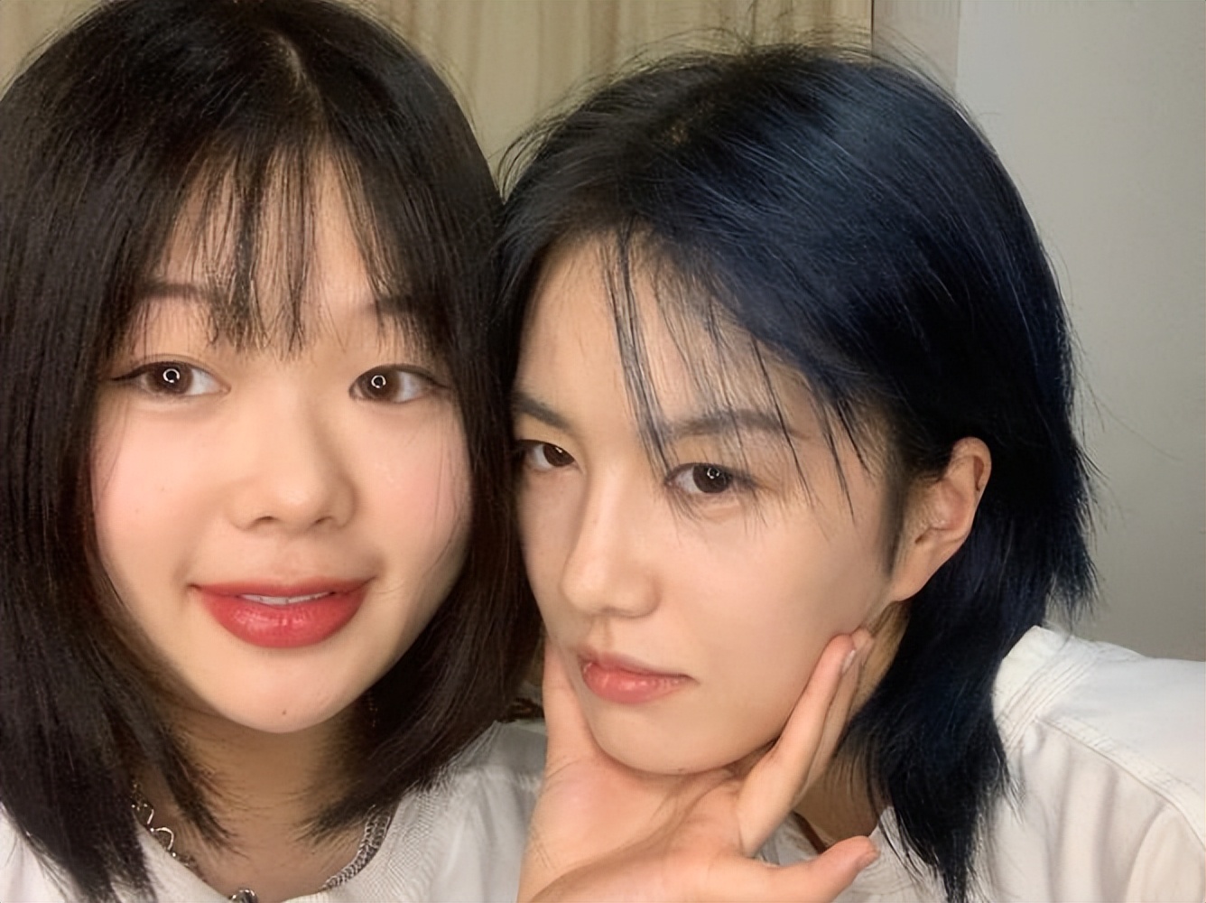 朋友圈天天发自拍照心理,朋友圈喜欢发自拍照的是什么心理