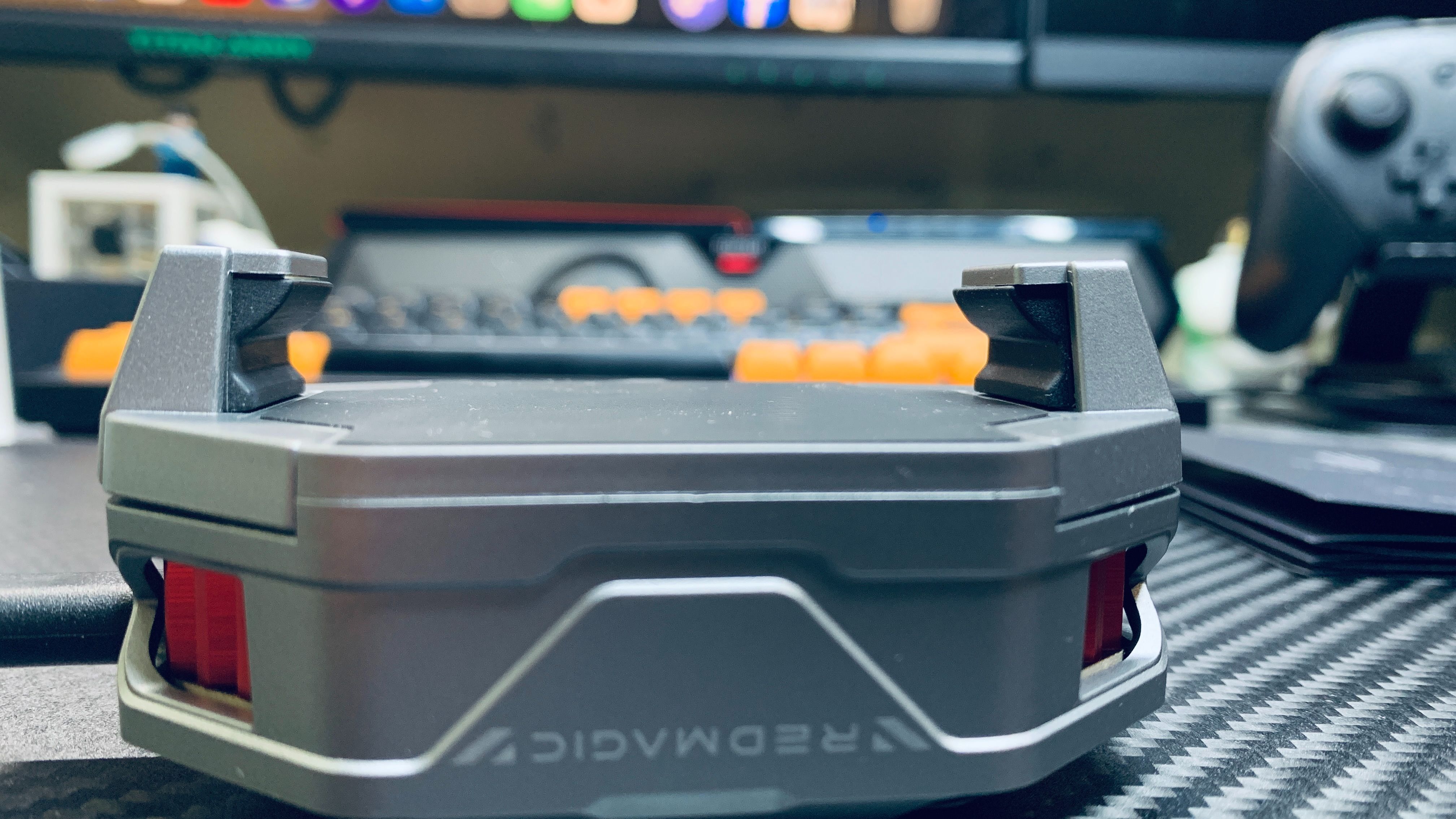 为什么你的手机玩一局游戏都发烫,手机玩一局游戏就很烫怎么办