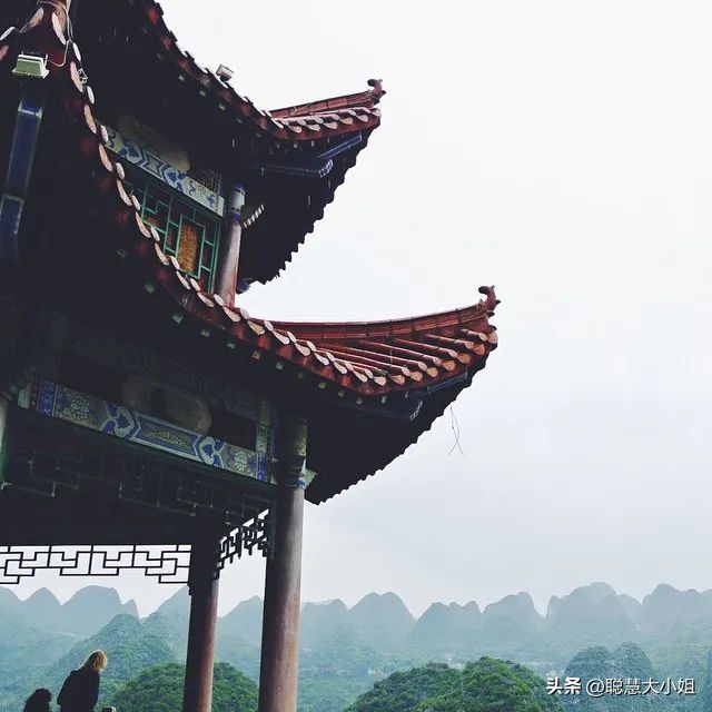 贵州兴义万峰林油菜花盛开时期,贵州兴义风景区万峰林