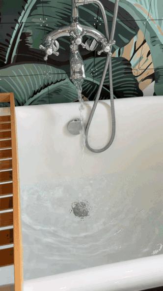 燃气热水器选零冷水的还是恒温的,厨房油烟机灶具燃气热水器怎么选