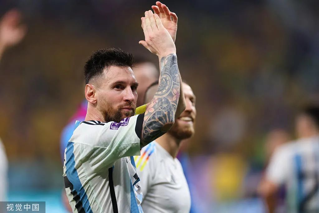 不同段位看世界杯,看世界杯坐在第一排