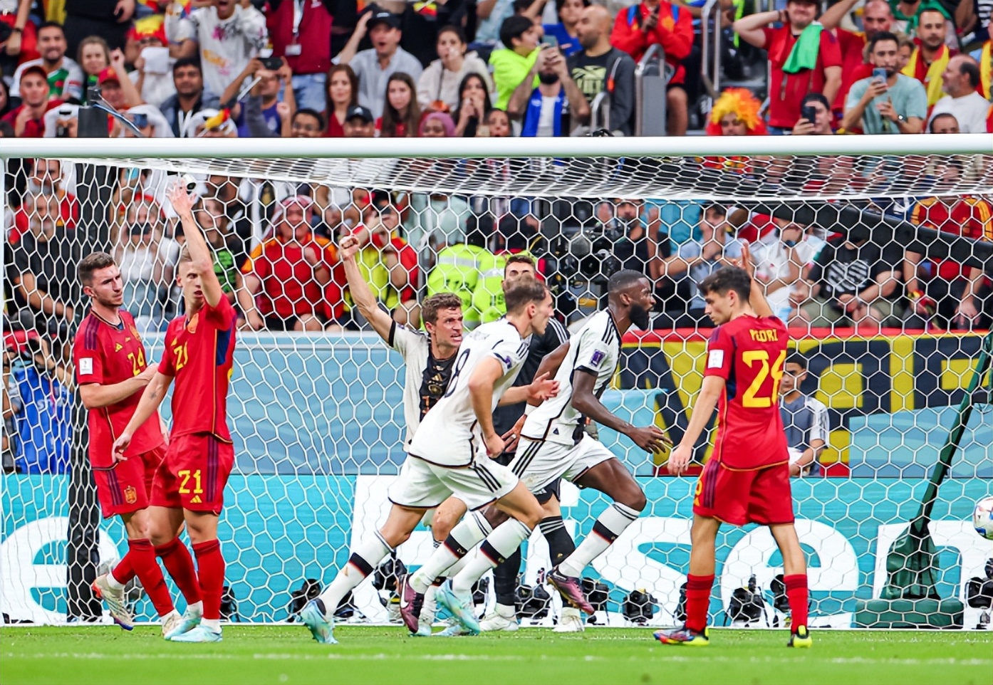 传控足球为何没落,德国青训西班牙青训哪个强