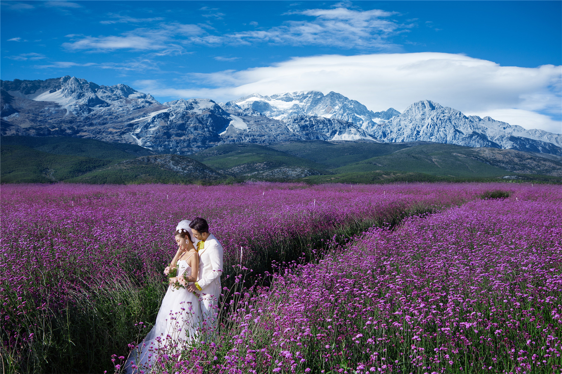 丽江婚纱摄影工作室推荐哪家最好,丽江现在拍婚纱摄影哪家好