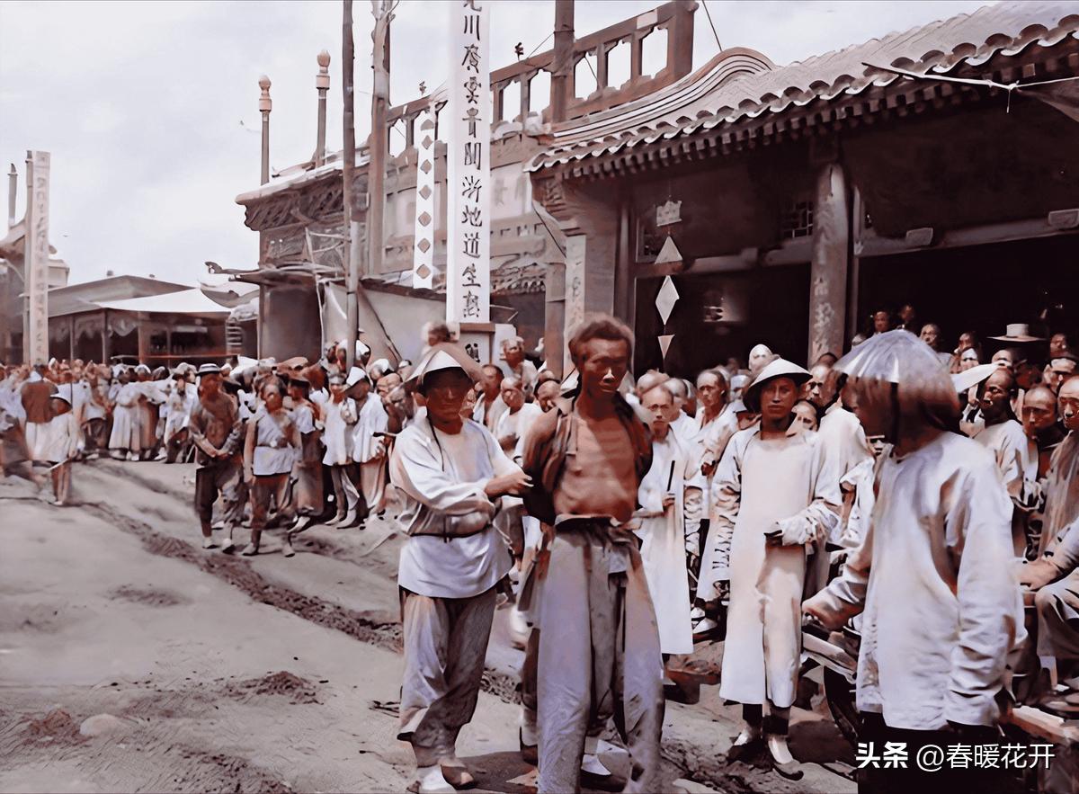 【晚清*楼青**旧影】女子丰乳肥臀，媚态撩人，风姿依旧！