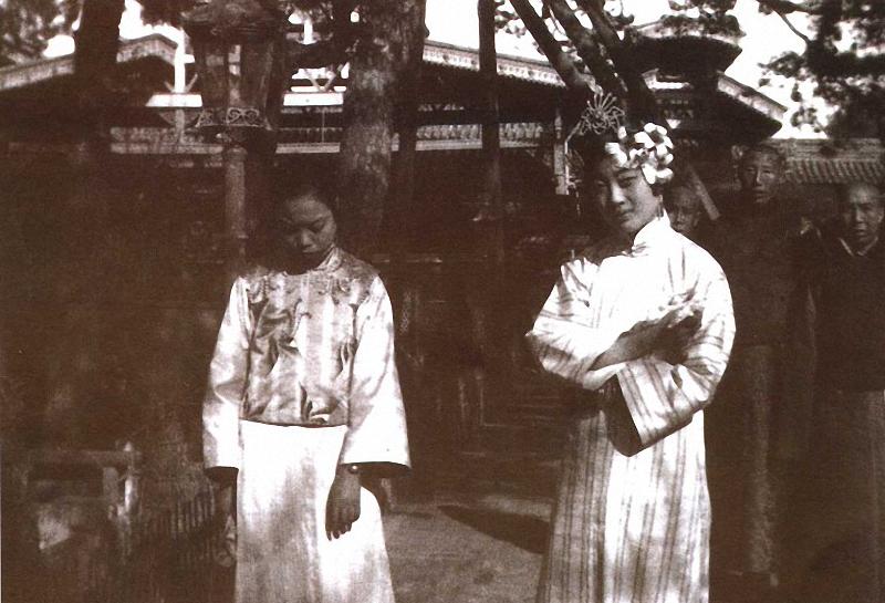 中国最后一个太监咬舌自尽,中国最后一位太监的传奇人生