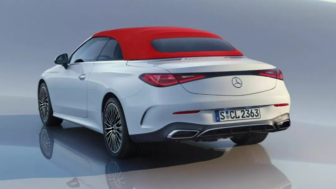 奔驰gle双门全新2023款,奔驰双门和四门汽车哪个好