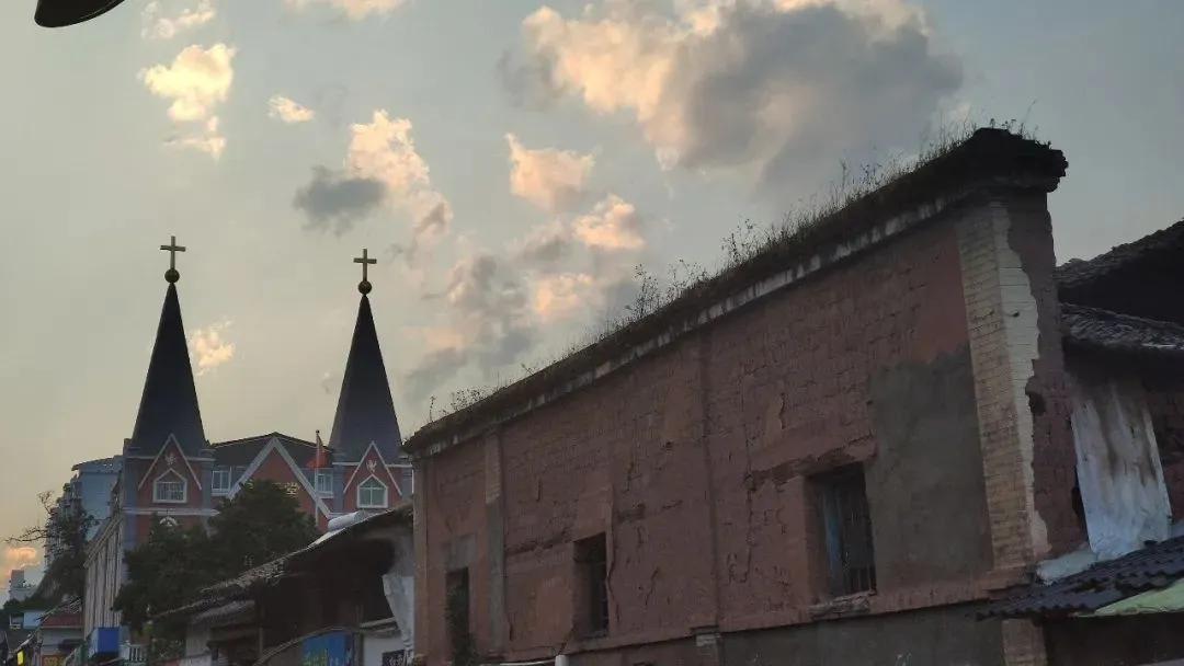 生活在大理的外地人,生活在拉萨的外地人
