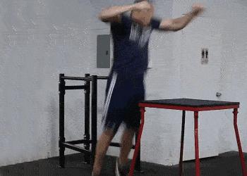 立定跳远不向后倒的窍门,立定跳远从2.1到2.3米怎么练