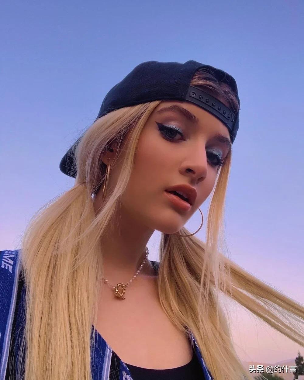 女儿入驻OnlyFans，查理·辛表示“无法容忍”