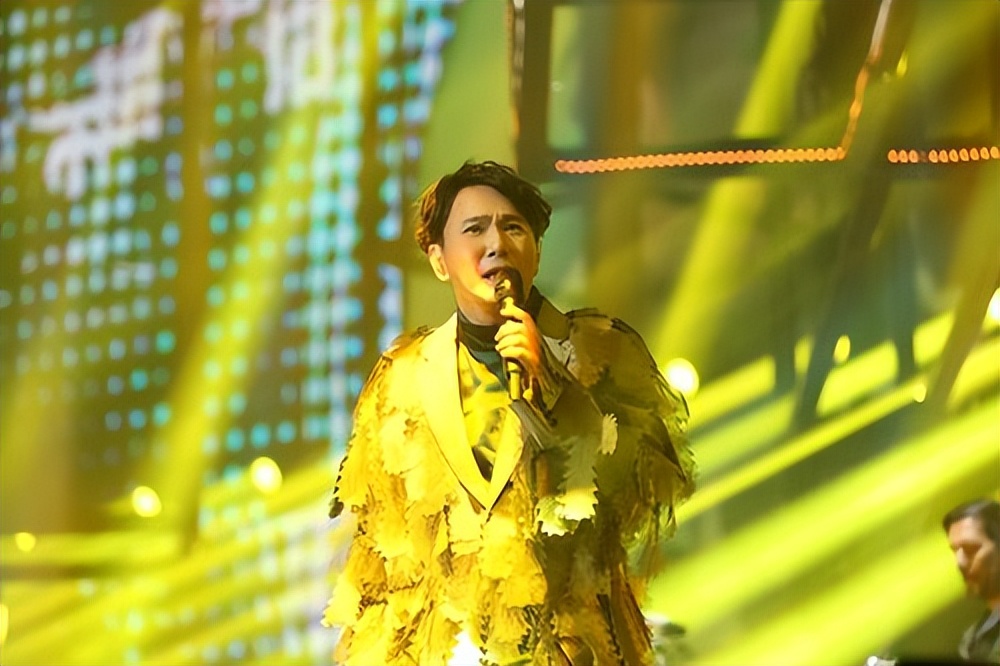 张信哲上王自健节目,张信哲为明星歌唱