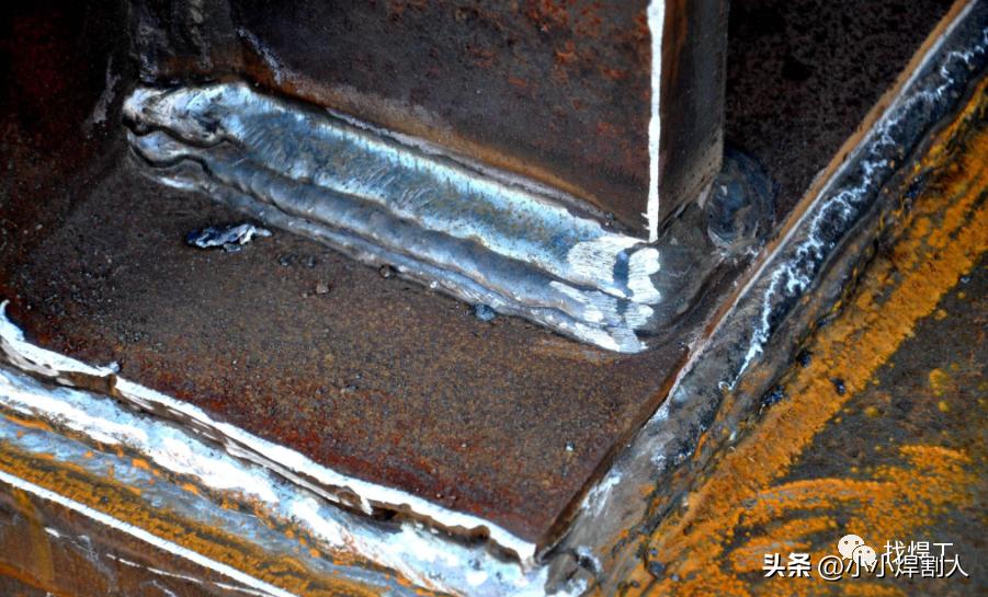 焊工苦，船厂焊工苦上加苦！看完你还想去吗？