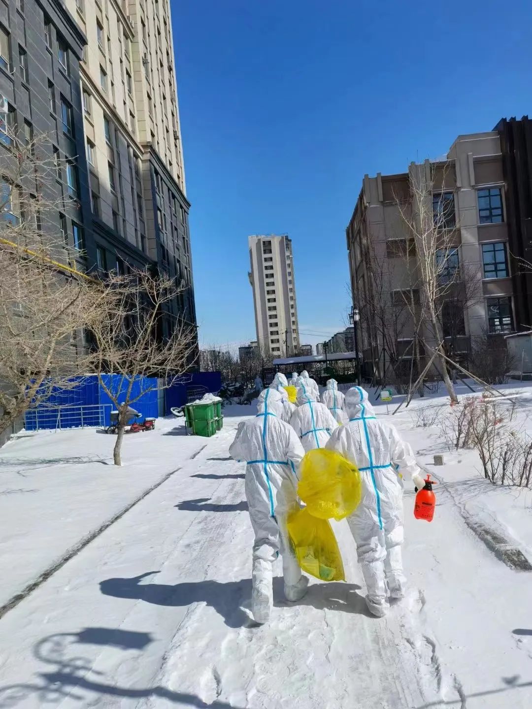 同心战疫巾帼撑起半边天,同心抗疫巾帼志愿者疫线纪实