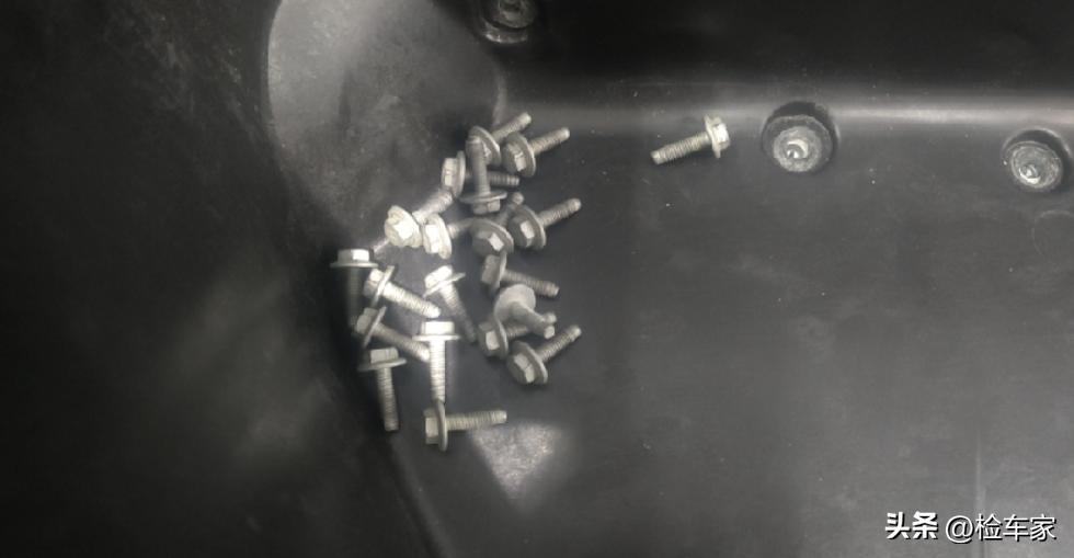 特斯拉model34万公里能卖多少,特斯拉的保值率和奥迪保值率对比