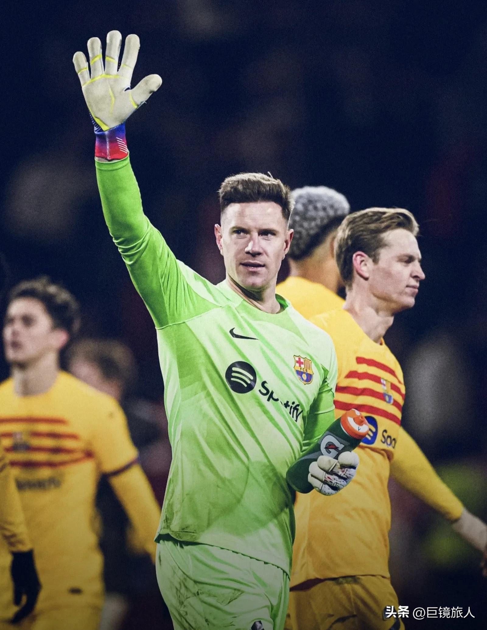 马丁内斯和布冯神奇扑救,布冯vs马丁内斯谁更厉害