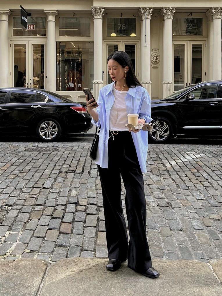 蓝色衬衫怎样搭配出时尚的感觉,藏蓝色衬衫穿搭什么风格