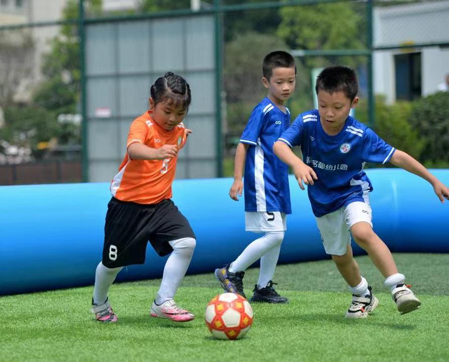 儿童足球嘉年华活动通知,举办足球嘉年华活动欢乐过六一