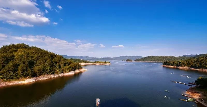 杭州出发2h,睡进千岛湖畔6家美宿，避开人群赏湖景山色丨南方民宿