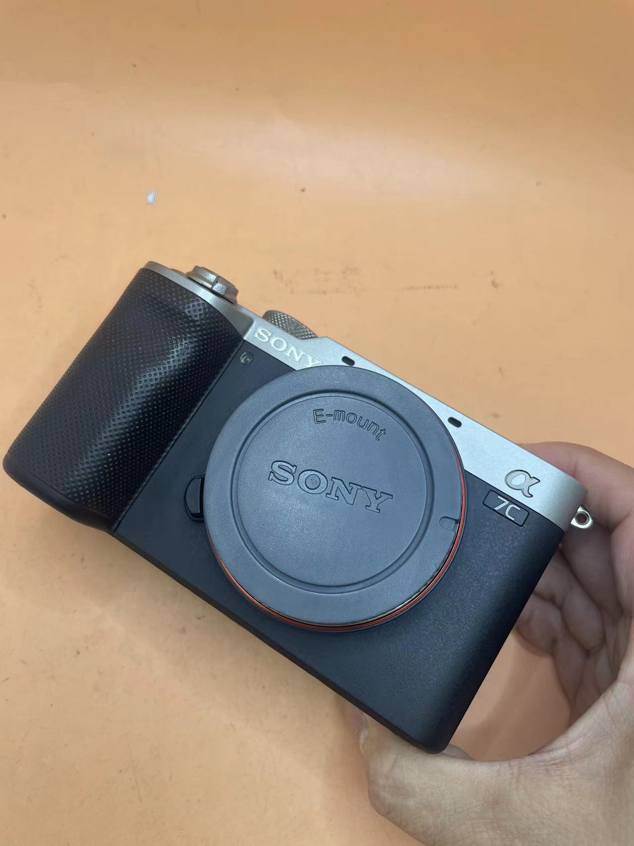 一手可握，8500买的A7C不亏了