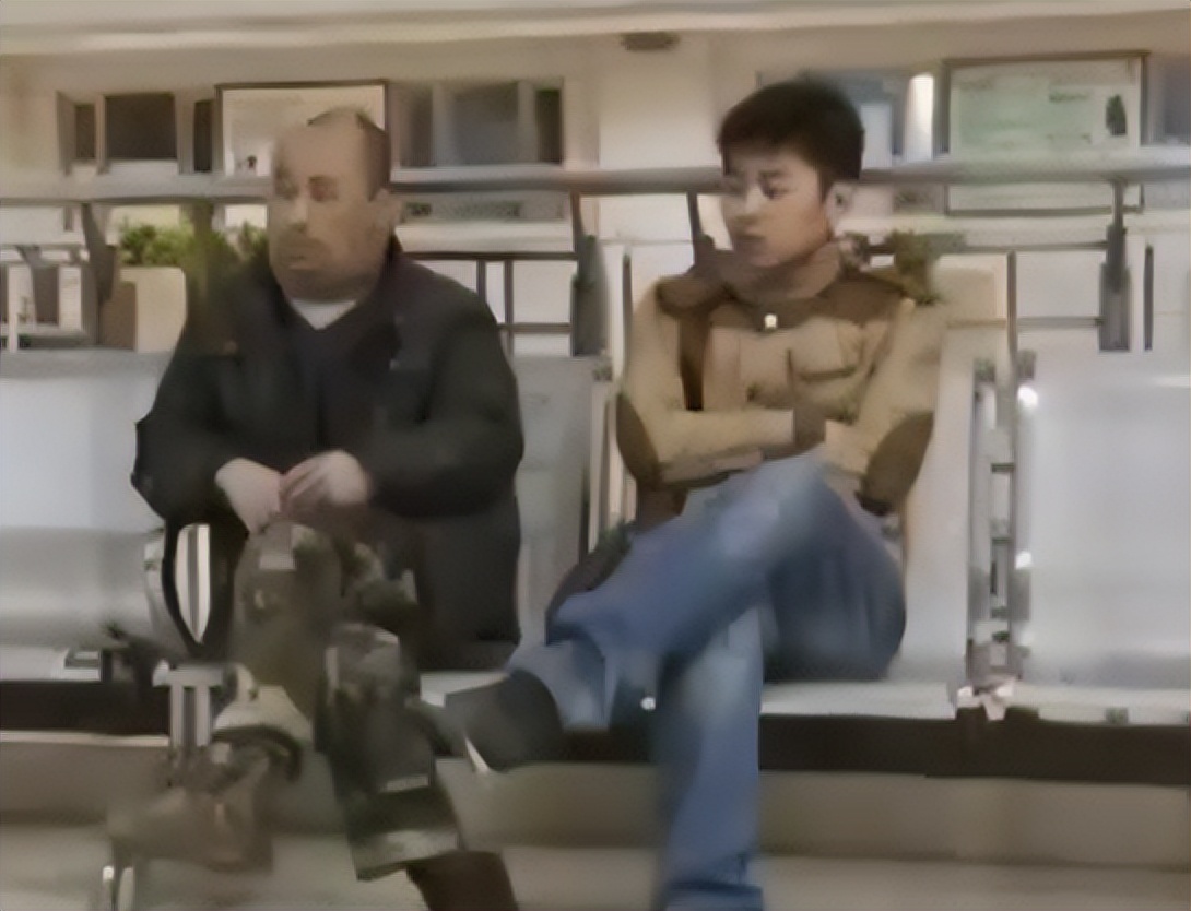 辽宁男子喝酒达三万斤,辽宁大叔40年喝成河马脖