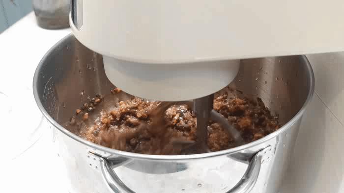 长帝企鹅顶顶和海氏m6哪个好,企鹅顶顶厨师机做蛋糕