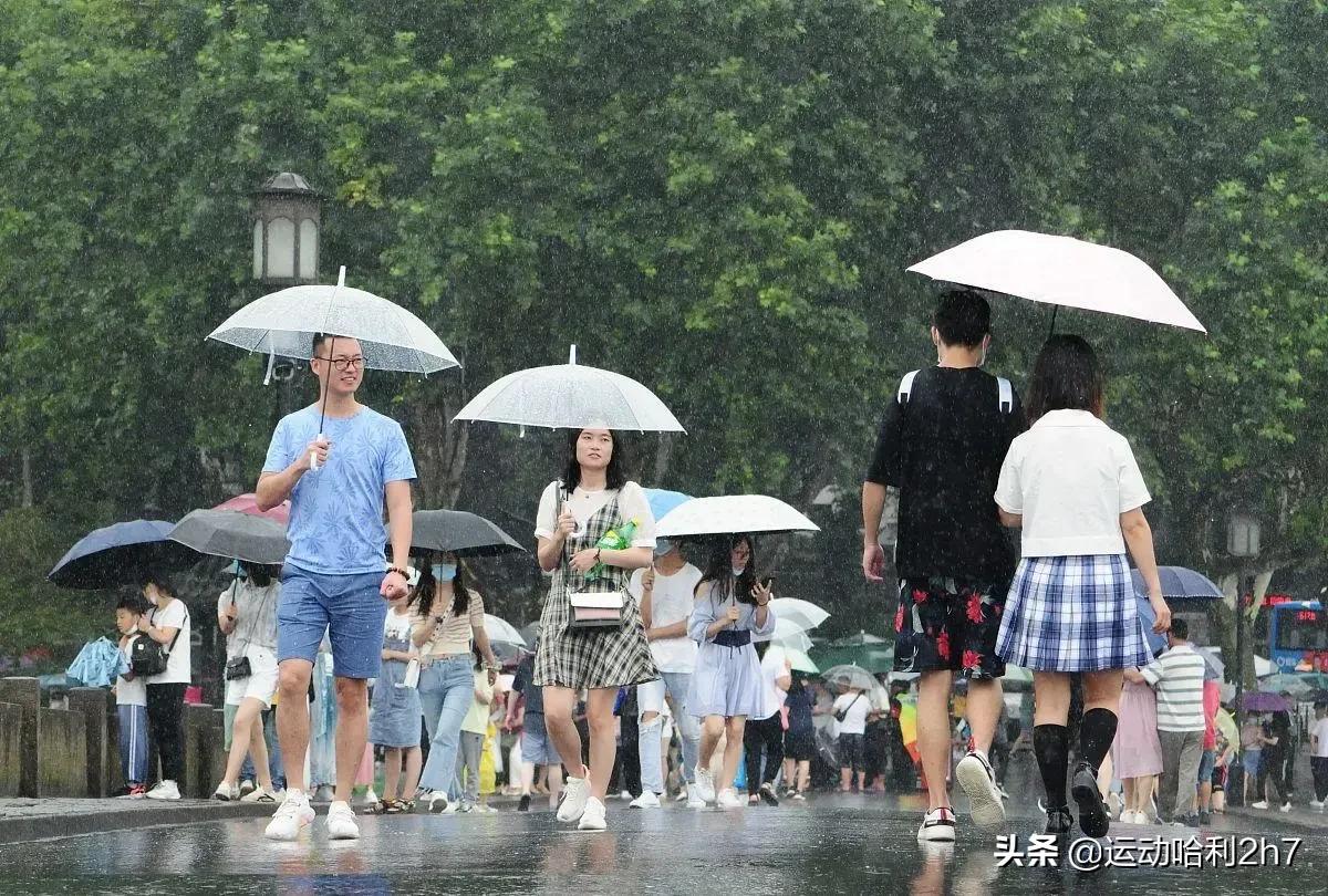 做核酸遇到局部大雨,做核酸遇大雨