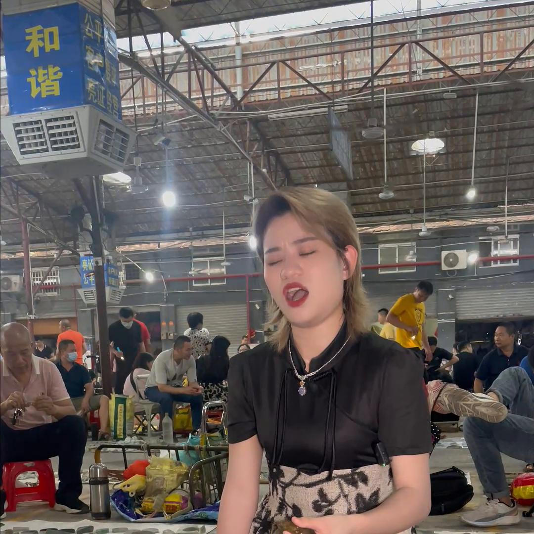 一块料型奇忑的黄皮忑色料，如何在乔一手上变成一份饱含爱...