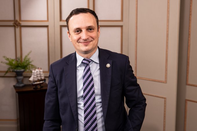 美国“军工复合体”治国,*击狙**中国科企!落后为何反而歇斯底里?