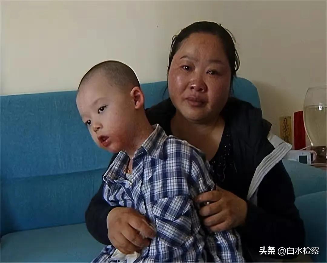 孩子药浴洗出绝症母亲肠子悔青,给孩子洗药浴洗出绝症