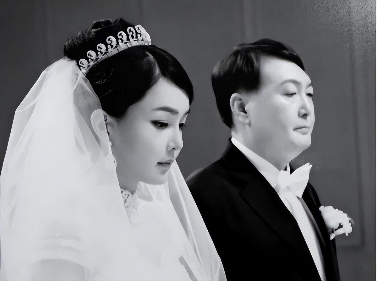 全面了解金建希：“韩国最美第一夫人”，有个爱坑女婿的亲妈