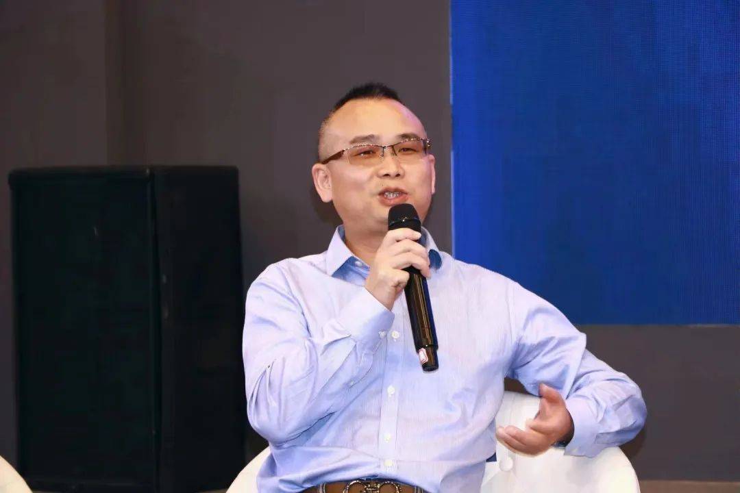 水头岩板和佛山岩板哪个好,石材岩板加工工艺探讨交流