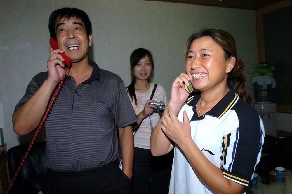 郭晶晶卖货直播,郭晶晶要自己赚钱养家吗