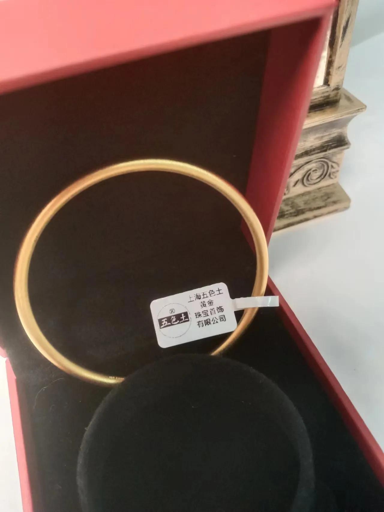 黄金手镯哪个品牌时尚好看,结婚黄金手镯选什么样的款式