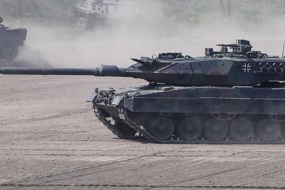 欧洲终于学精了,把皮球踢给美国:是否向乌提供F16由白宫做决定