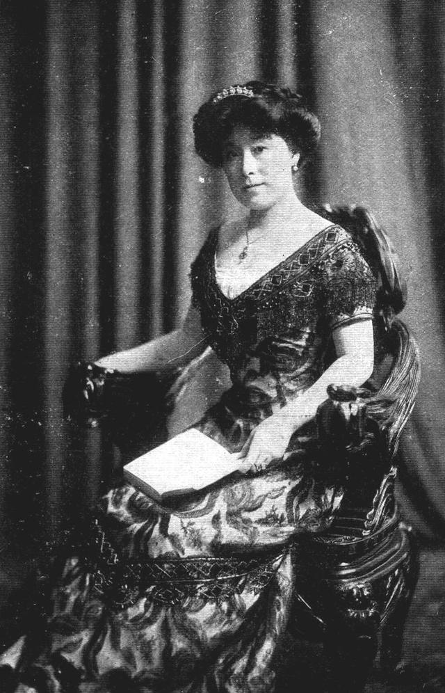 德龄郡主:女官自封郡主,胡说八道拿慈禧卖钱,妹妹评价有伤忠厚