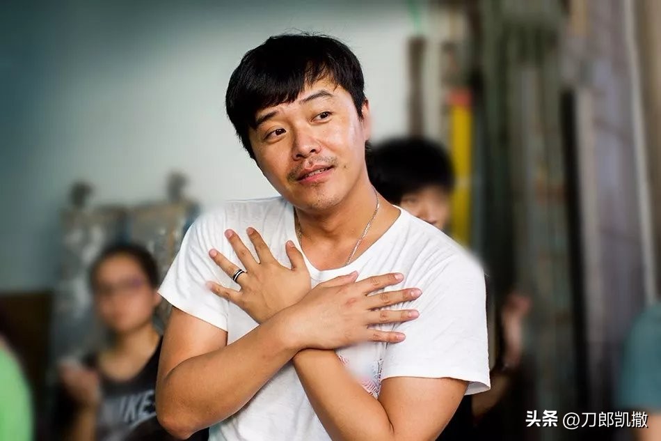 十三位“油腻”男星：有人“神油附体”，有人“肥而不腻”